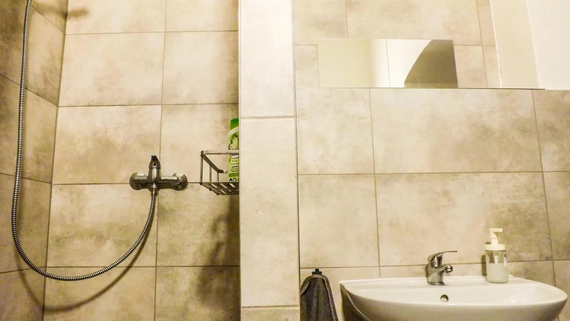 Letni Pokoj Na Prazske Letne H5 Rum i privatbostad Prag